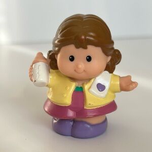 Fisher-Price Little People Mom with Bottle and Burp Cloth Figurine 2001
